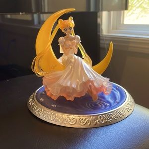 sailor moon figurine